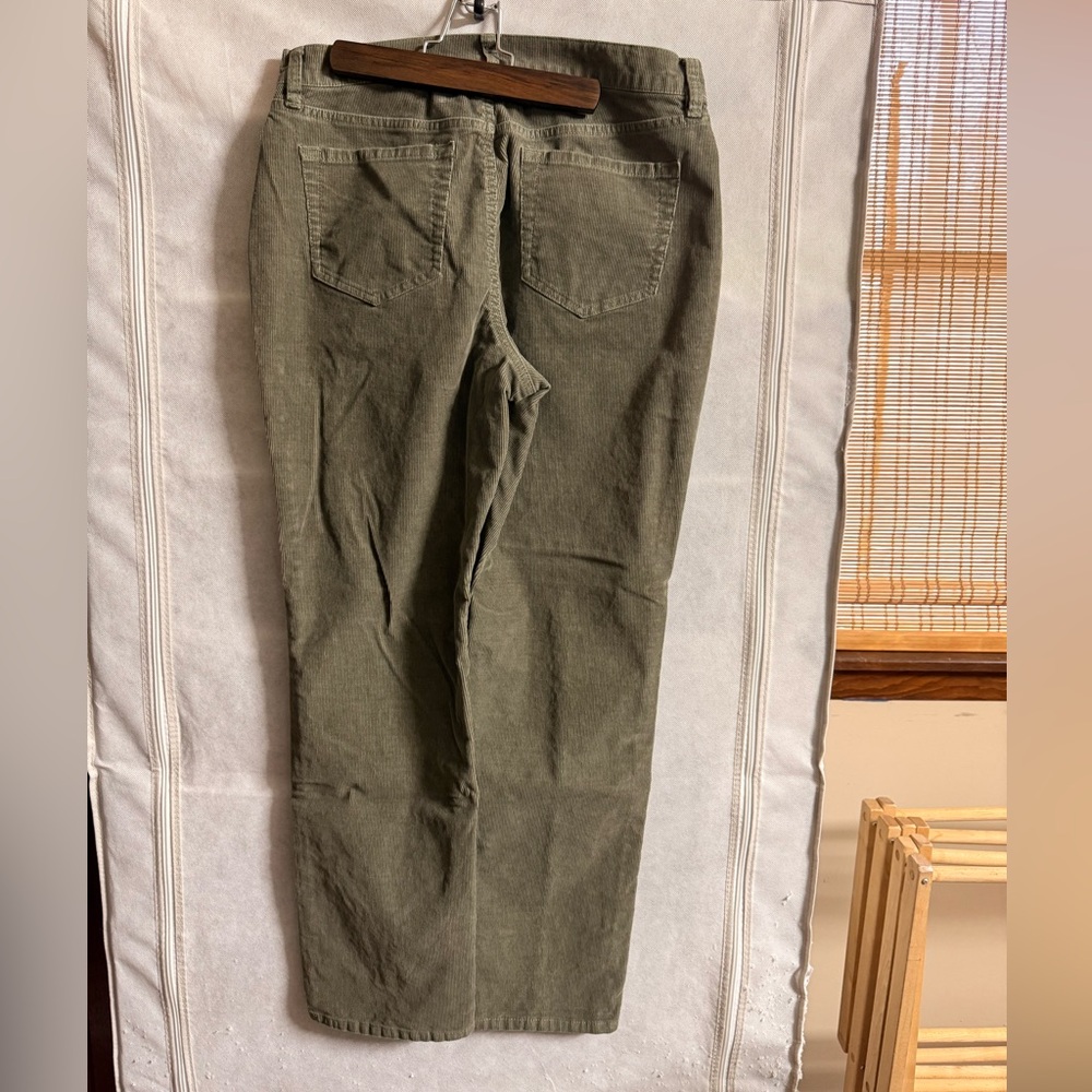 L.L. Bean Olive Corduroy Straight-Leg Trousers Size 12 regular